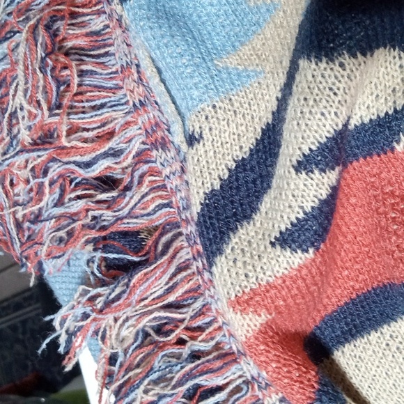 Marvelous Margeaux & Ellie fringed sweater, sz XL - Picture 13 of 13